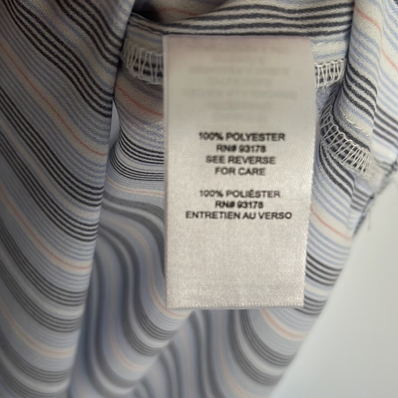 T Tahari Blue Striped Blouse - Large - only worn and washed 1 time. - Picture 5 of 7